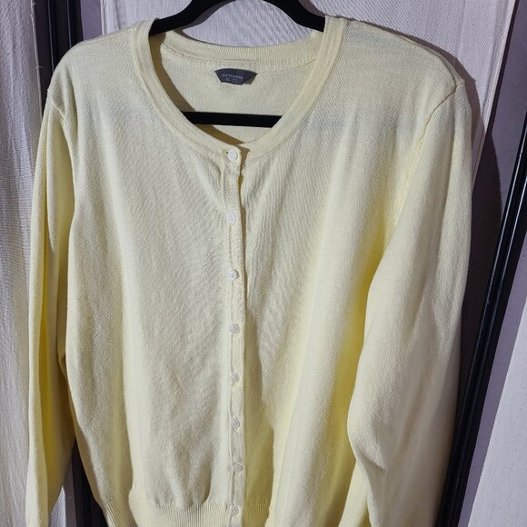 Yellow Cardigan - Picture 1 of 4